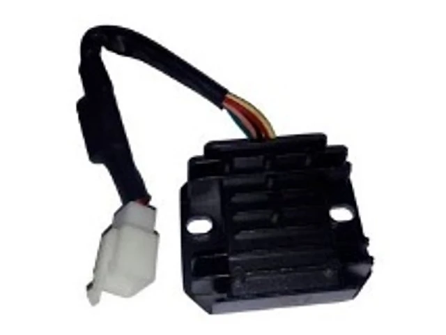 REGULADOR DE VOLTAJE C/CONDENSADOR 5 CABLES FICHA HEMBRA VINI